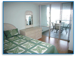 -Bedroom leading to lanai-