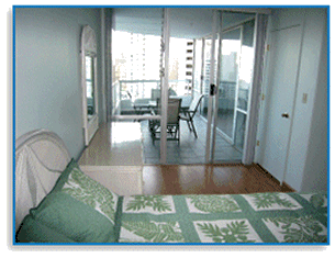 -Bedroom to spacious lanai-